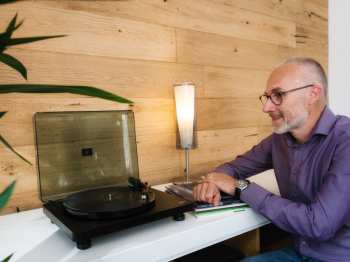 Audiotechnika Lenco L-30 Černá