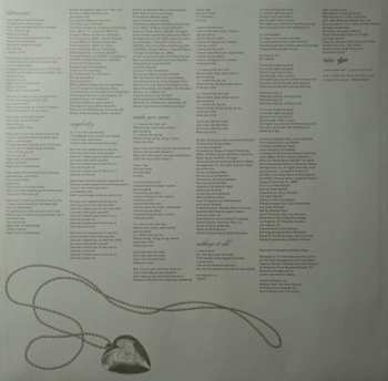 LP Madison Beer: Locket