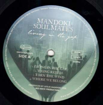 2LP/2CD/Dobozkészlet Man Doki Soulmates: Living In The Gap + Hungarian Pictures DLX | LTD