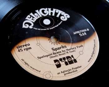 SP Men Of North Country: Magic + Sparks