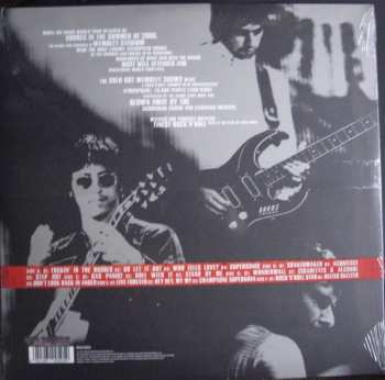 3LP Oasis: Familiar To Millions