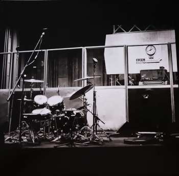 2EP Om: BBC Radio 1 LTD | CLR