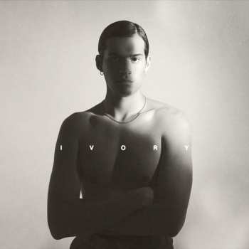 Album Omar Apollo: Ivory