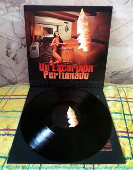 LP Omar Rodriguez-Lopez: Un Escorpión Perfumado