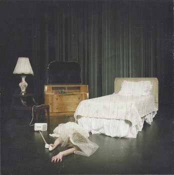 CD Pierce The Veil: A Flair For The Dramatic