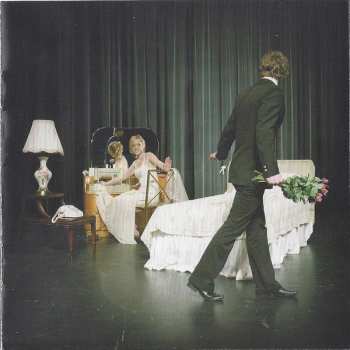 CD Pierce The Veil: A Flair For The Dramatic