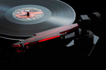 Audiotechnika Pro-ject AC/DC TURNTABLE