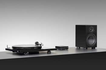 Audiotechnika Pro-Ject E1 PHONO + OM5e