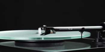 Audiotechnika Pro-ject T1 Evo + Om10 - Piano černá