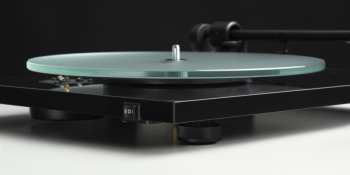Audiotechnika Pro-ject T1 Evo + Om10 - Piano černá