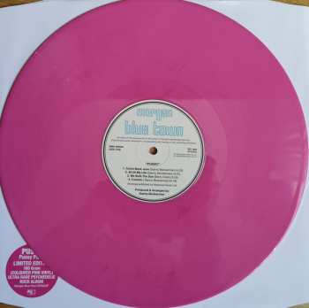 LP Pussy: Pussy Plays CLR | LTD