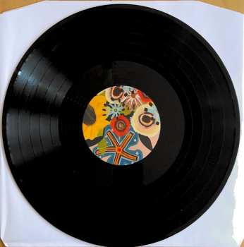 LP Sonny And The Sunsets: Self Awareness Through Macrame