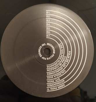 LP Triángulo de Amor Bizarro: oɹɹɐzıqɹoɯɐǝpolnƃuɐıɹʇ LTD