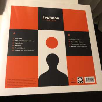 LP Typhoon: Lichthuis