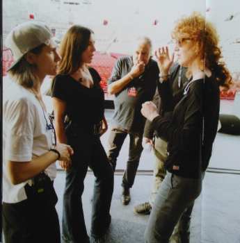 2CD/DVD/Dobozkészlet Various: Amiche In Arena DLX