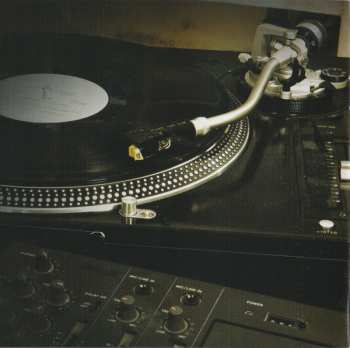 CD Various: Eminem Presents The Re-Up