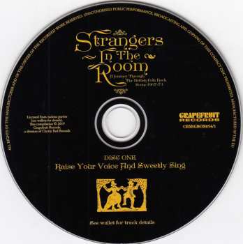 3CD/Dobozkészlet Various: Strangers In The Room: A Journey Through British Folk-Rock (1967-1973)