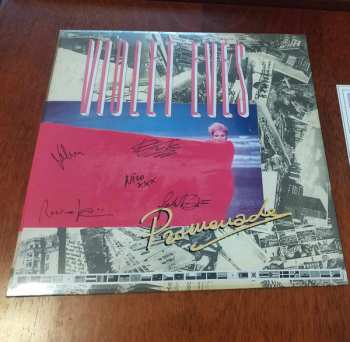 LP Violet Eves: Promenade LTD | NUM