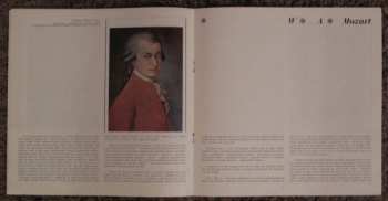 2LP/Dobozkészlet Wolfgang Amadeus Mozart: Serenády A Divertimenta Pro Dechové Nástroje (2xLP + BOX + BOOKLET)