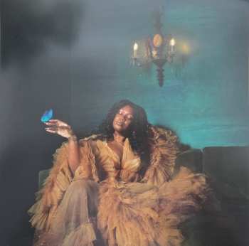 LP Yazmin Lacey: Teal Dreams